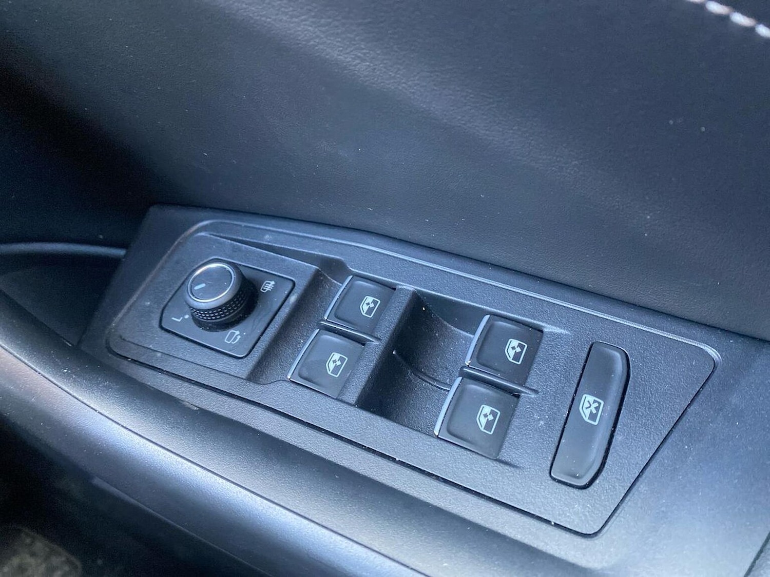 Used Volkswagen T-Roc 2025 for sale - 78026160: Photo 21