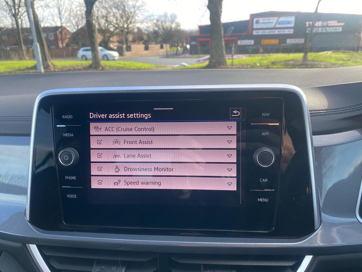 Used Volkswagen T-Roc 2025 for sale - 78026160: Photo 22