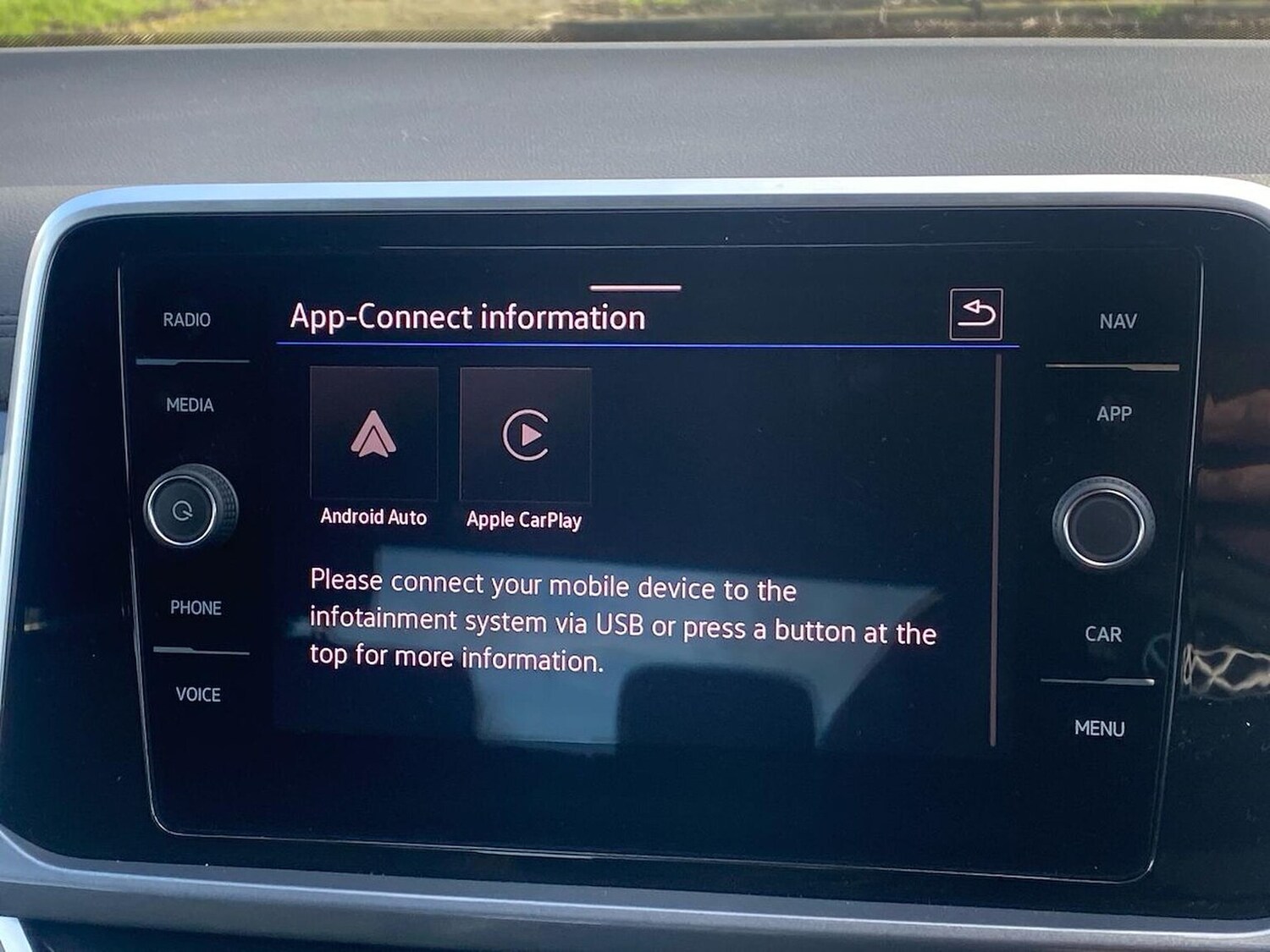 Used Volkswagen T-Roc 2025 for sale - 78026160: Photo 25