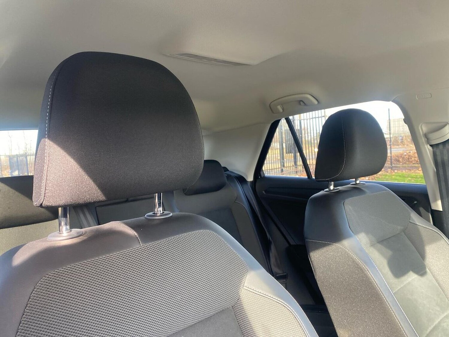 Used Volkswagen T-Roc 2025 for sale - 78026160: Photo 31