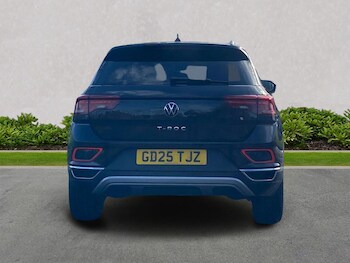 Used Volkswagen T-Roc 2025 for sale - 78026160: Photo