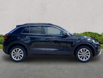 Used Volkswagen T-Roc 2026 for sale - 79091501: Photo
