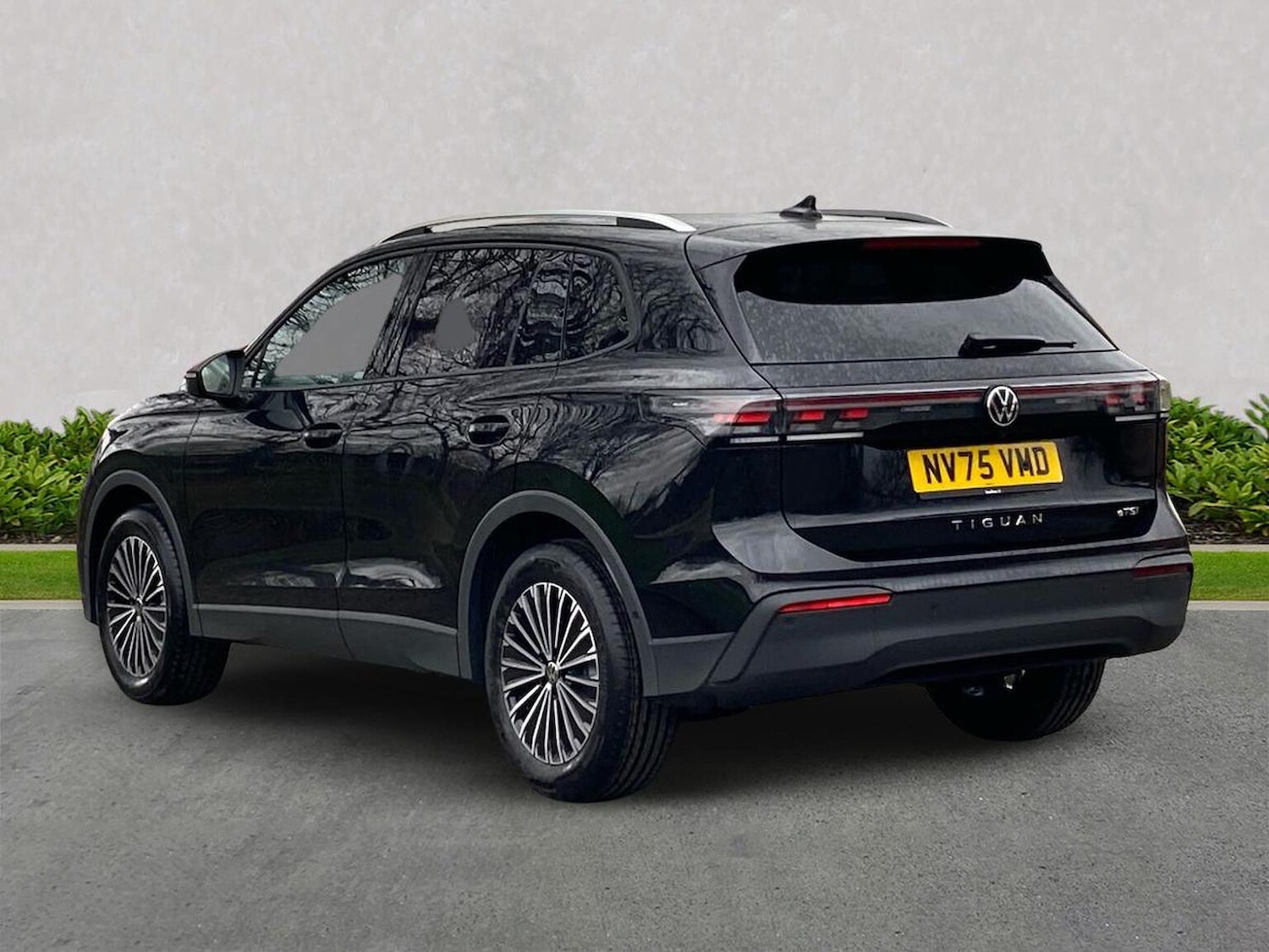 Used Volkswagen Tiguan 2026 for sale - 77916094: Photo 2