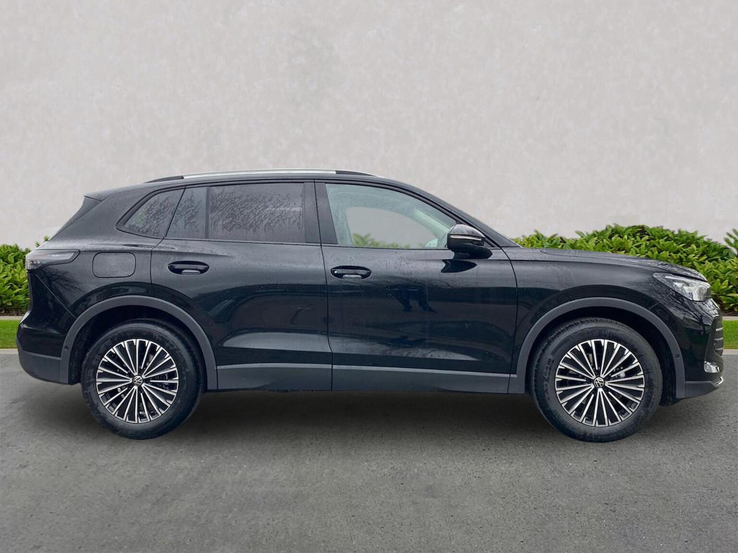 Used Volkswagen Tiguan 2026 for sale - 77916094: Photo 3