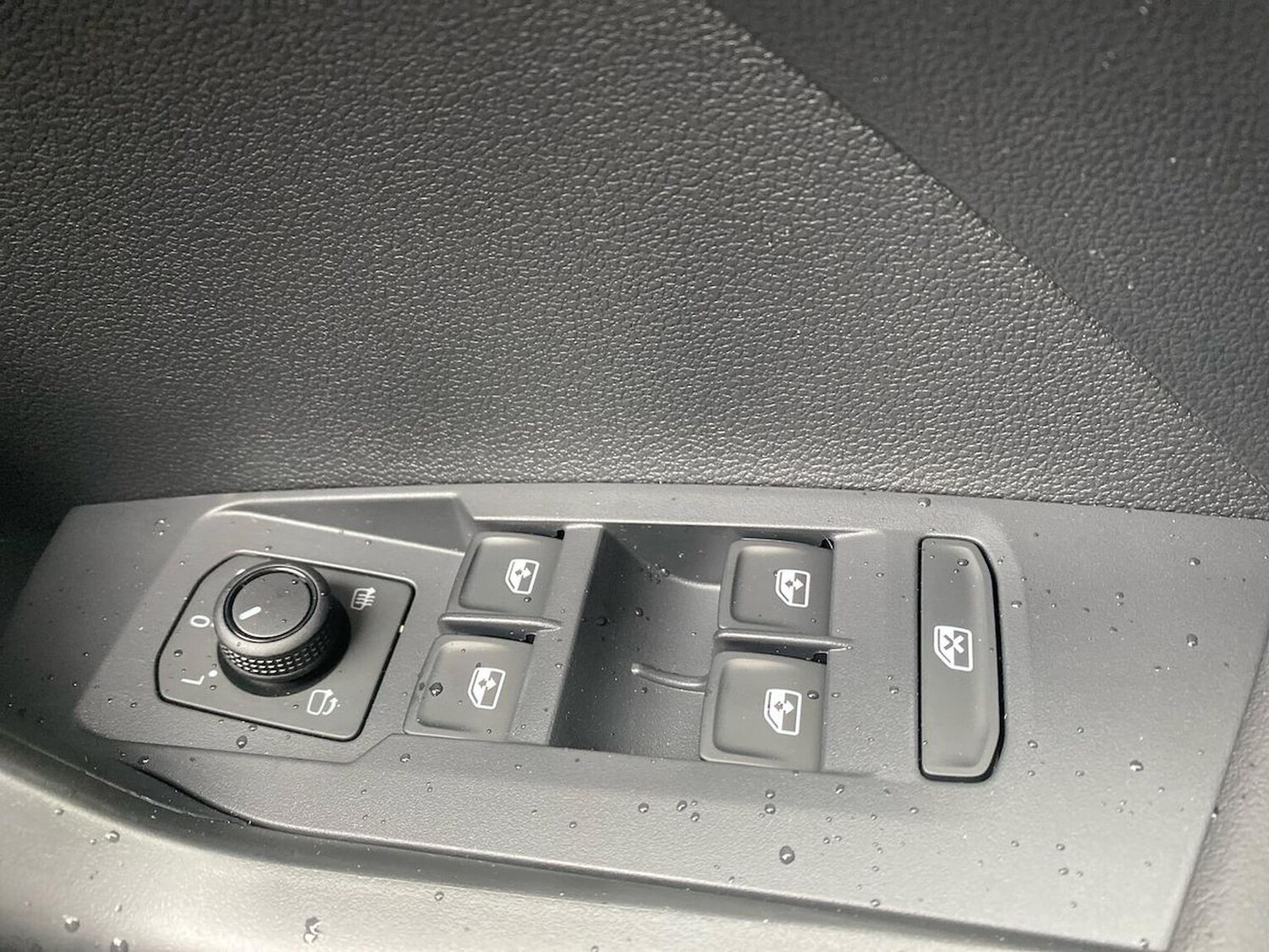 Used Volkswagen T-Cross 2025 for sale - 76149699: Photo 21