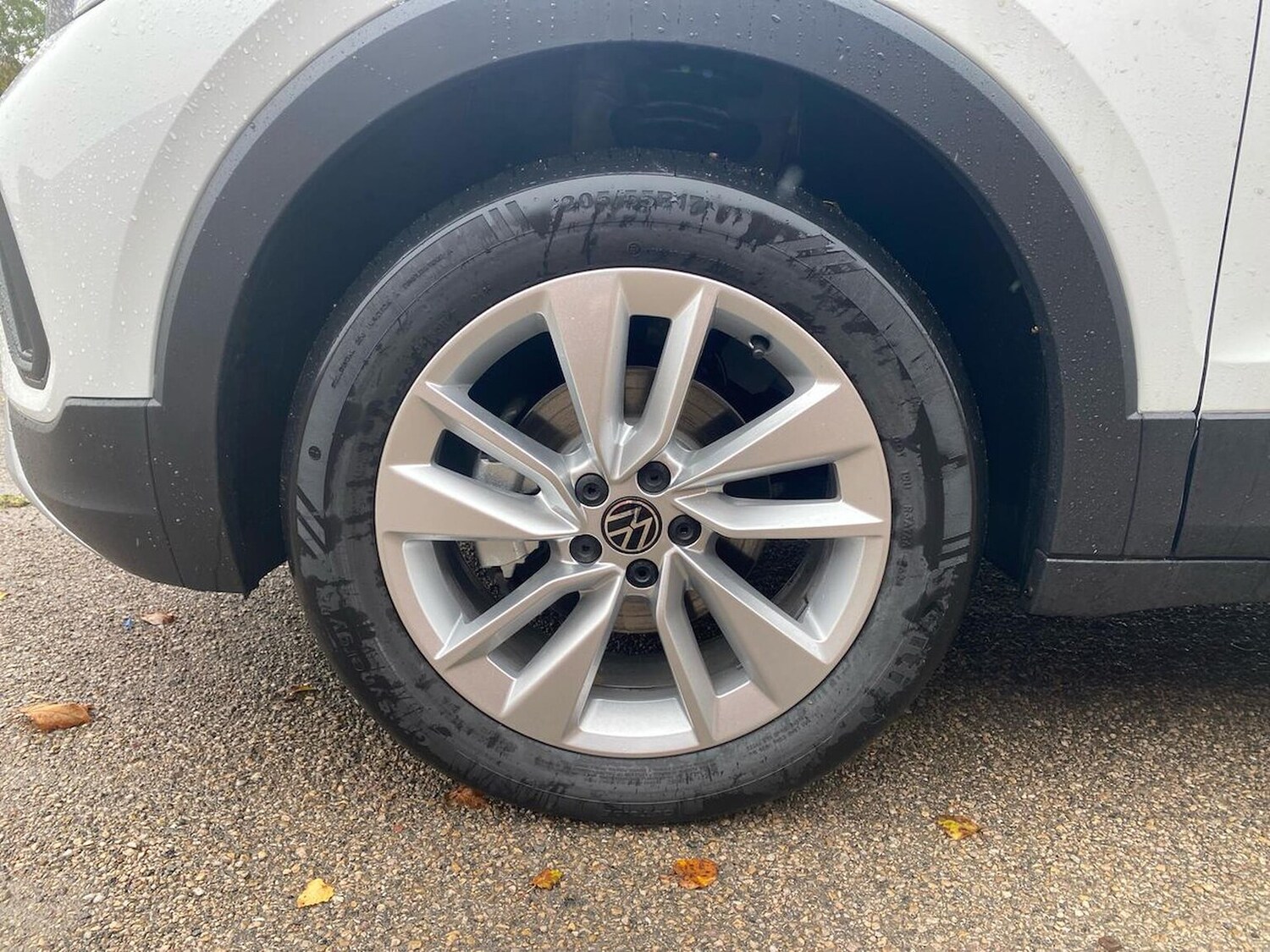 Used Volkswagen T-Cross 2025 for sale - 76149699: Photo 6