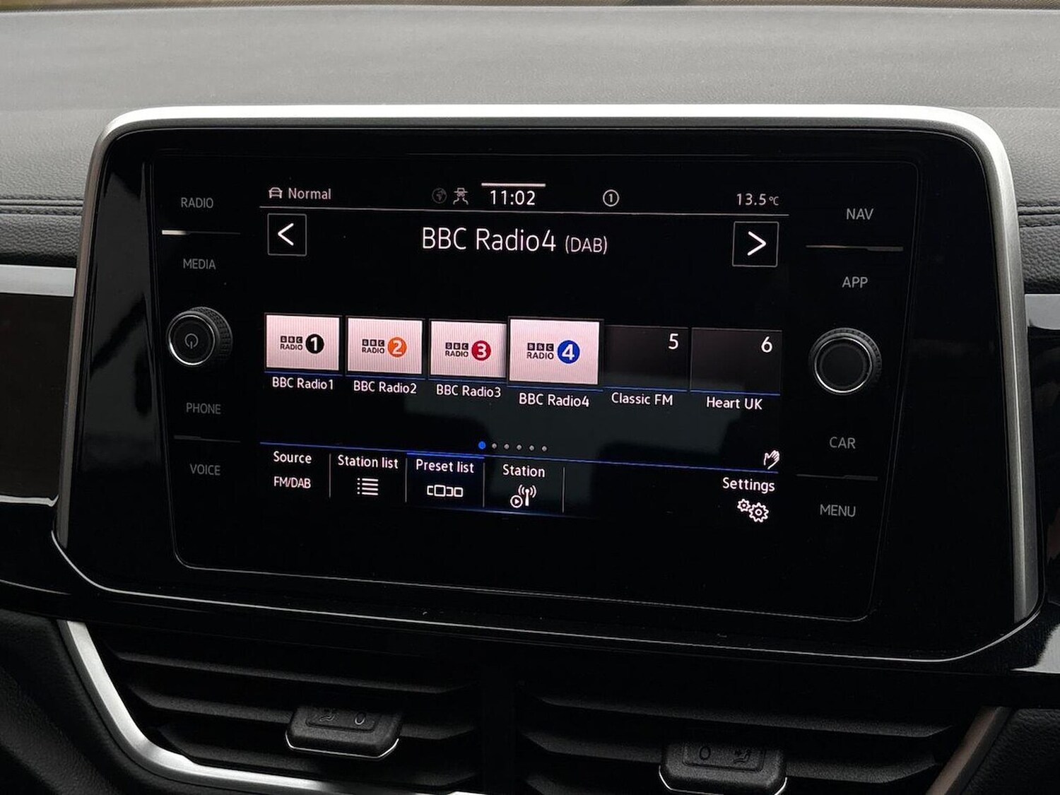Used Volkswagen T-Roc 2025 for sale - 76275175: Photo 11