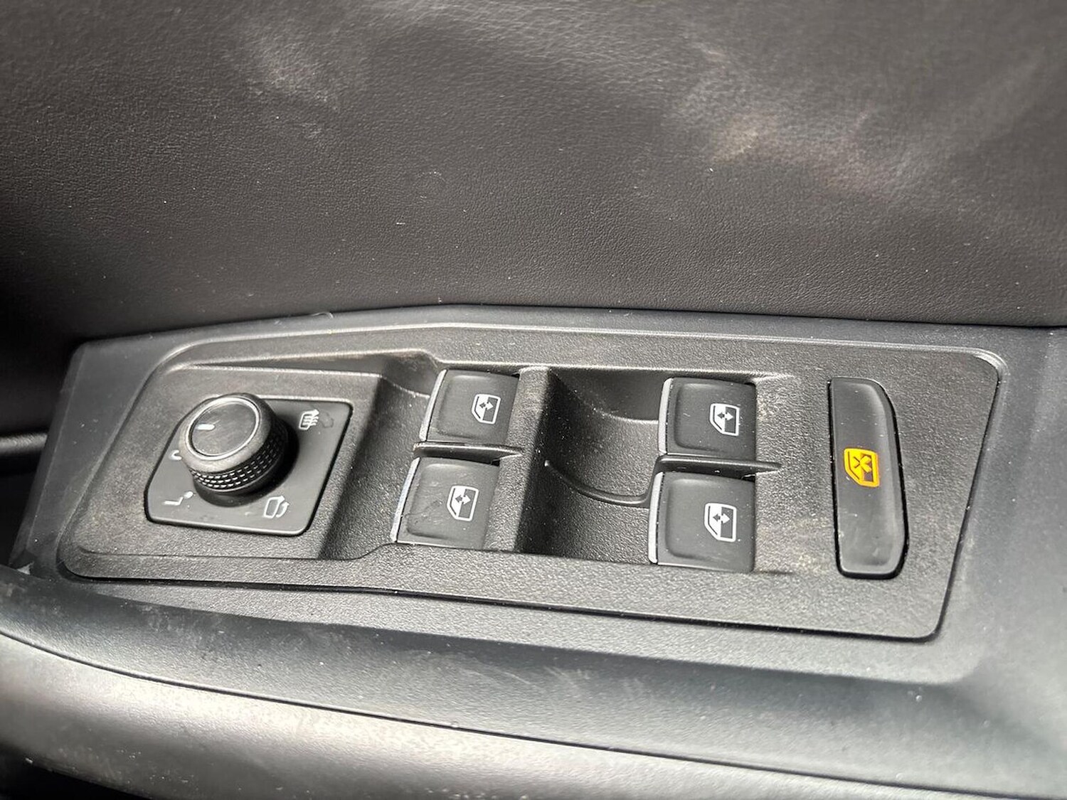 Used Volkswagen T-Roc 2025 for sale - 76275175: Photo 21