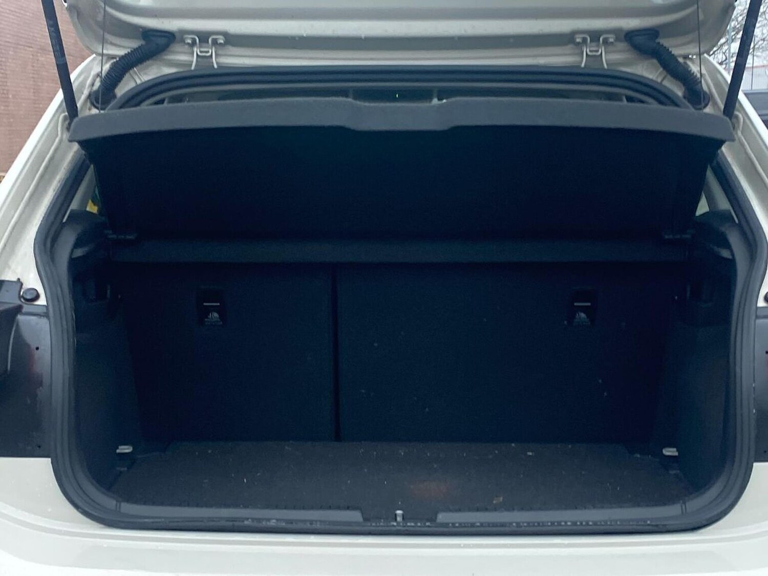 Used Volkswagen Polo 2024 for sale - 77616696: Photo 17