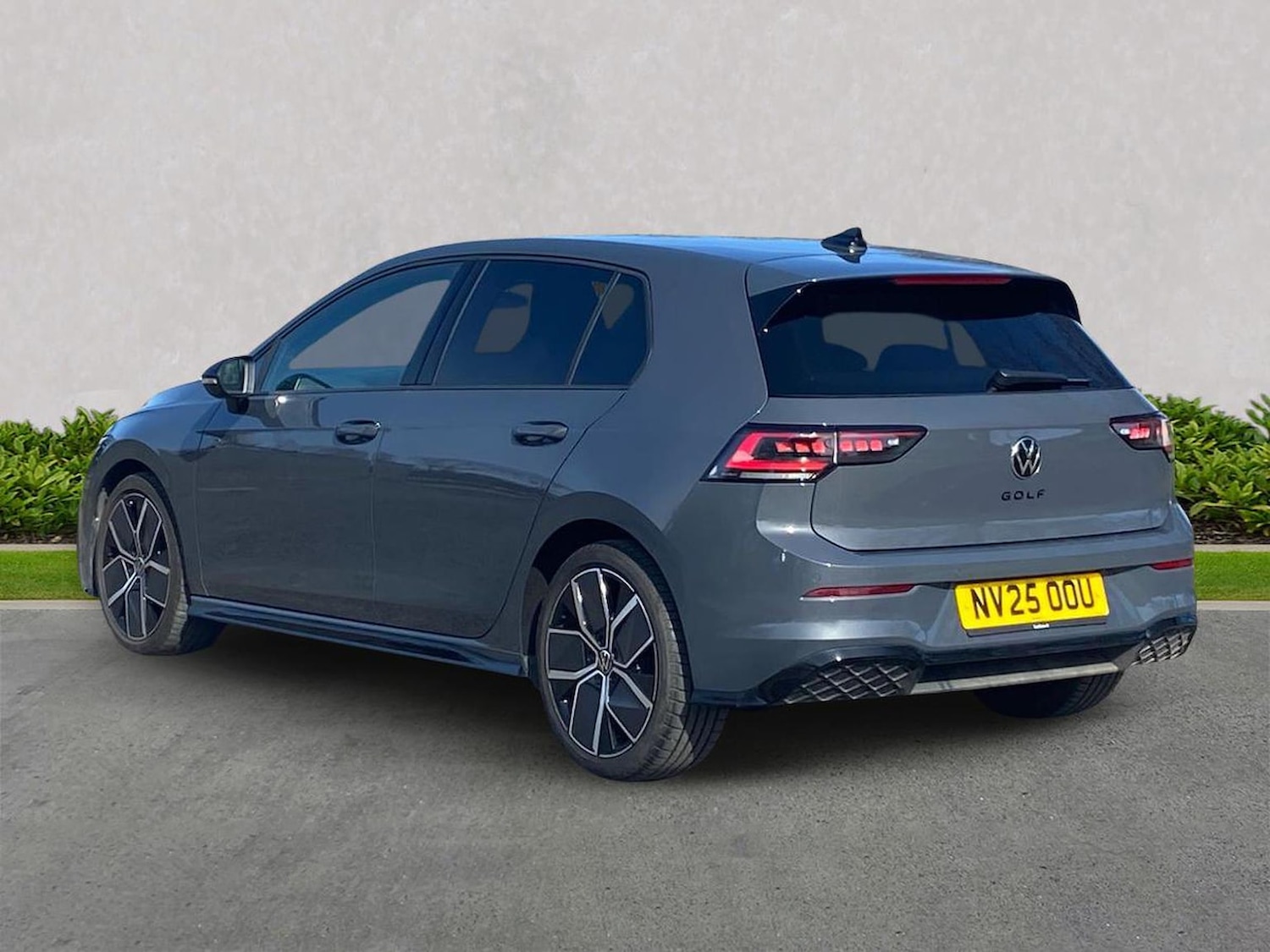 Used Volkswagen Golf 2025 for sale - 78195549: Photo 2