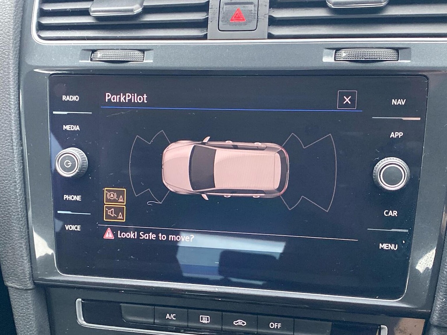 Used Volkswagen Golf 2018 for sale - 76920120: Photo 23