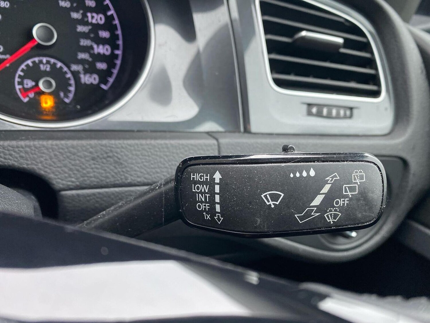 Used Volkswagen Golf 2018 for sale - 76920120: Photo 28