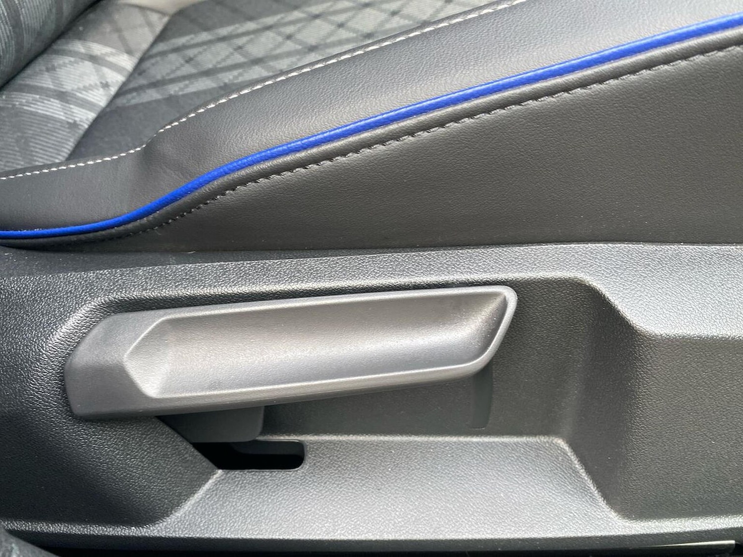 Used Volkswagen Golf 2025 for sale - 76477311: Photo 30