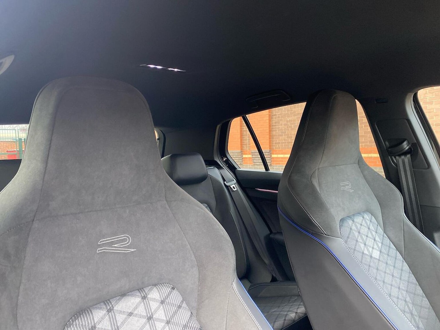 Used Volkswagen Golf 2025 for sale - 76477311: Photo 31