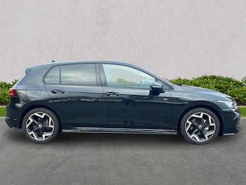 Used Volkswagen Golf 2025 for sale - 76477311: Photo