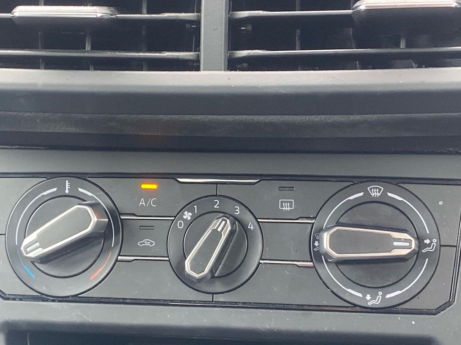 Used Volkswagen Polo 2024 for sale - 78195472: Photo 12