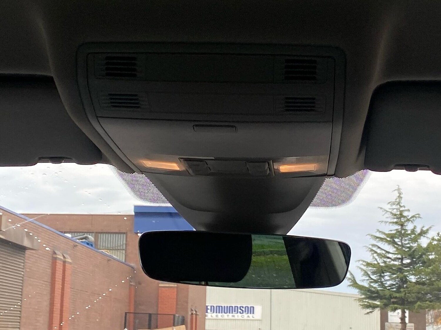 Used Volkswagen Tiguan 2019 for sale - 76490575: Photo 14