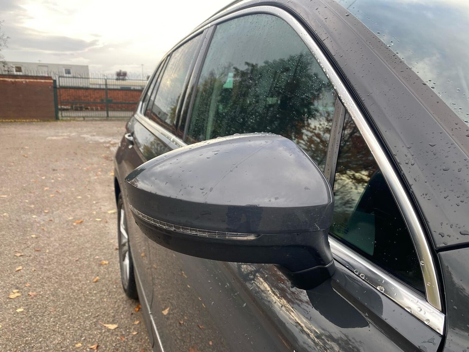 Used Volkswagen Tiguan 2019 for sale - 76490575: Photo 37