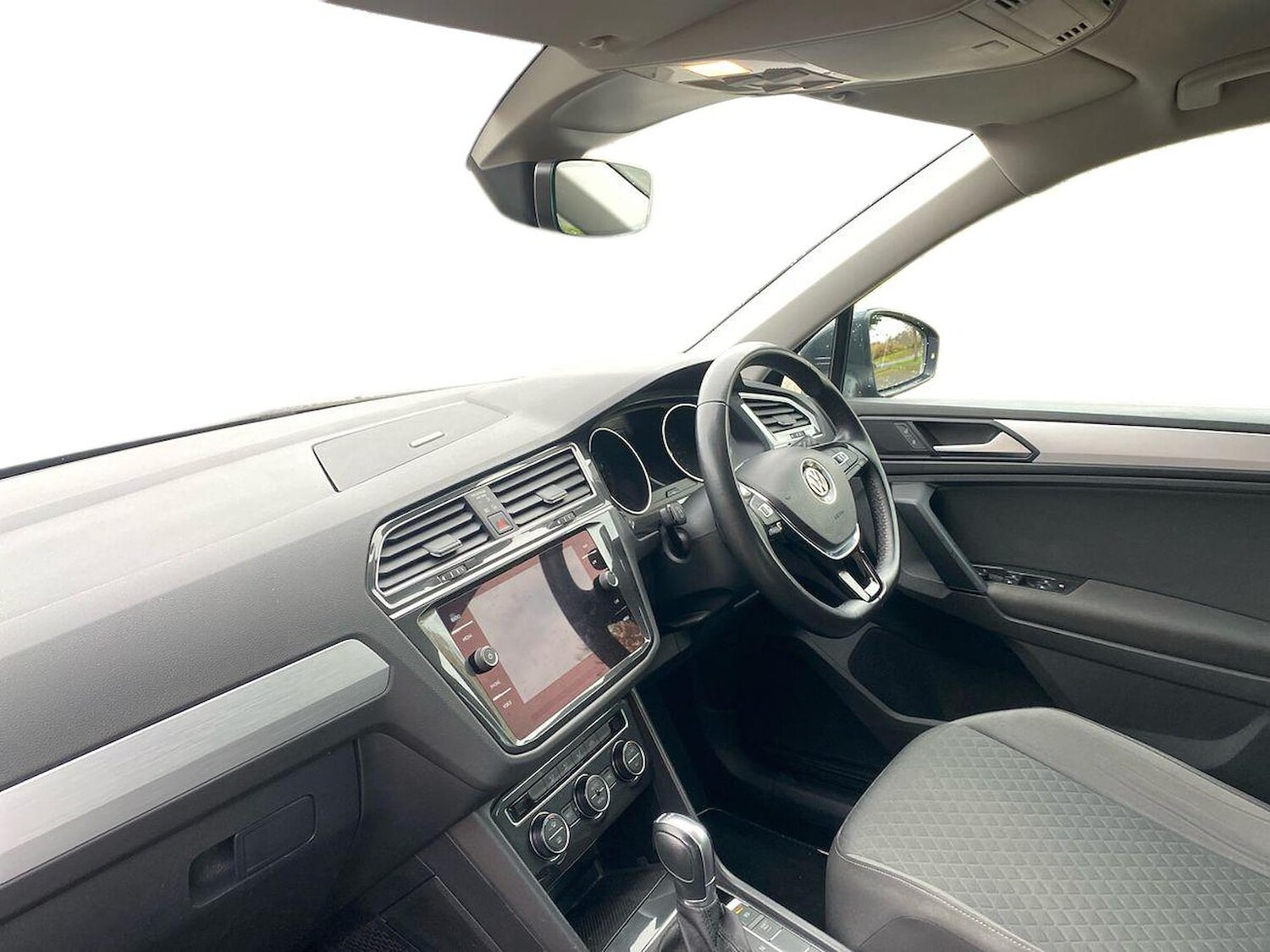 Used Volkswagen Tiguan 2019 for sale - 76490575: Photo 7