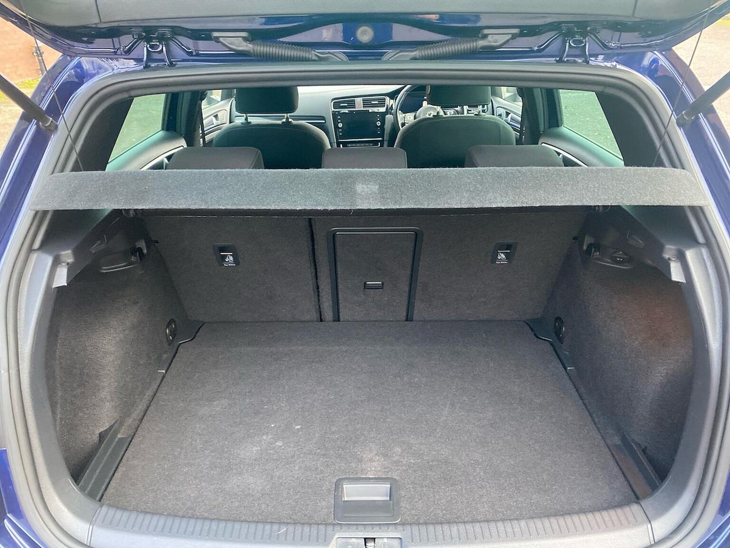 Used Volkswagen Golf 2019 for sale - 76809411: Photo 17