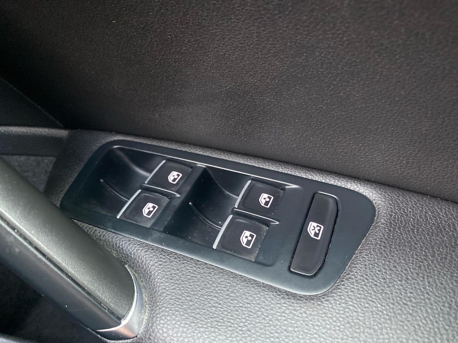 Used Volkswagen Golf 2019 for sale - 76809411: Photo 21