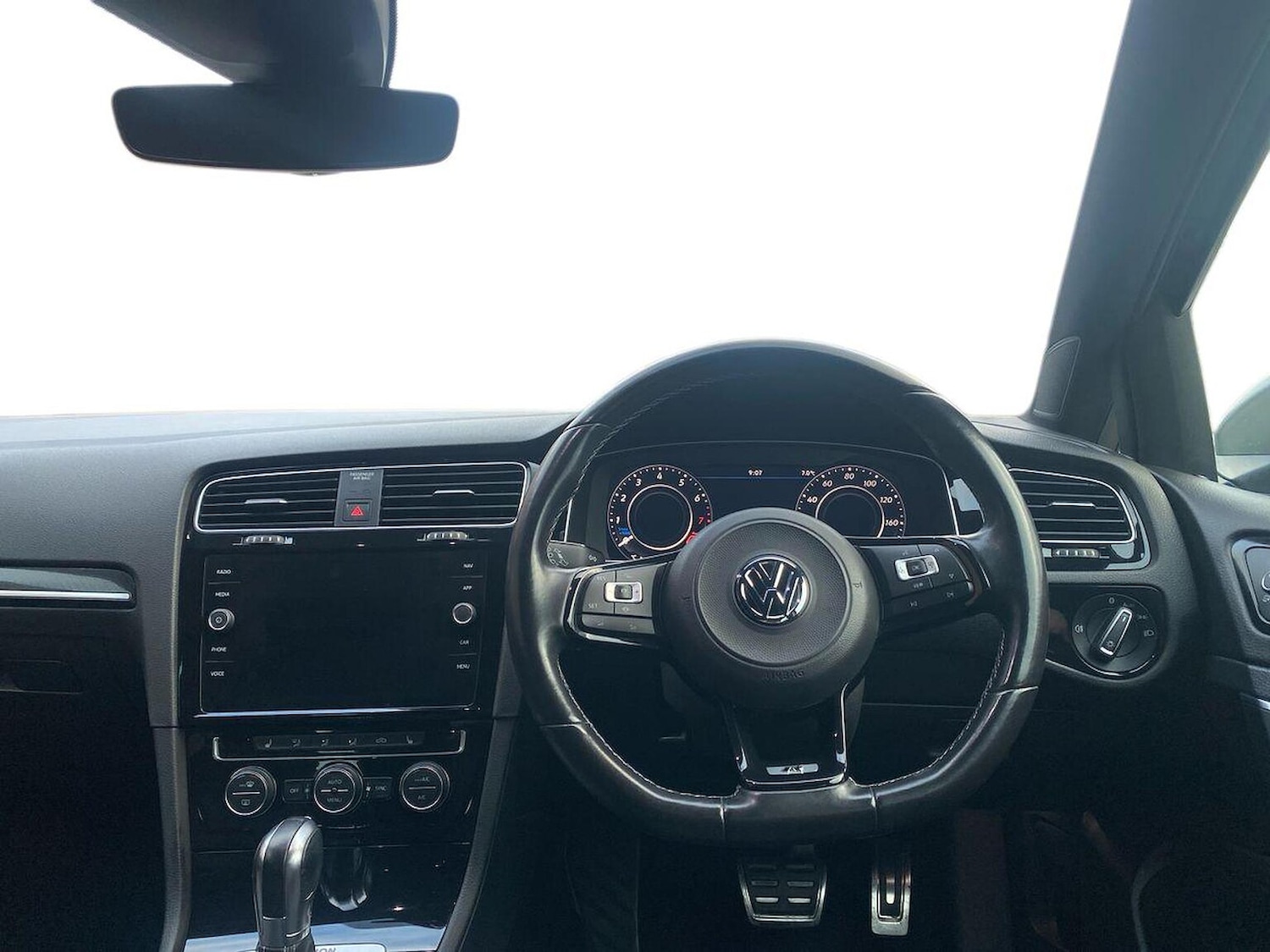 Used Volkswagen Golf 2019 for sale - 76809411: Photo 9