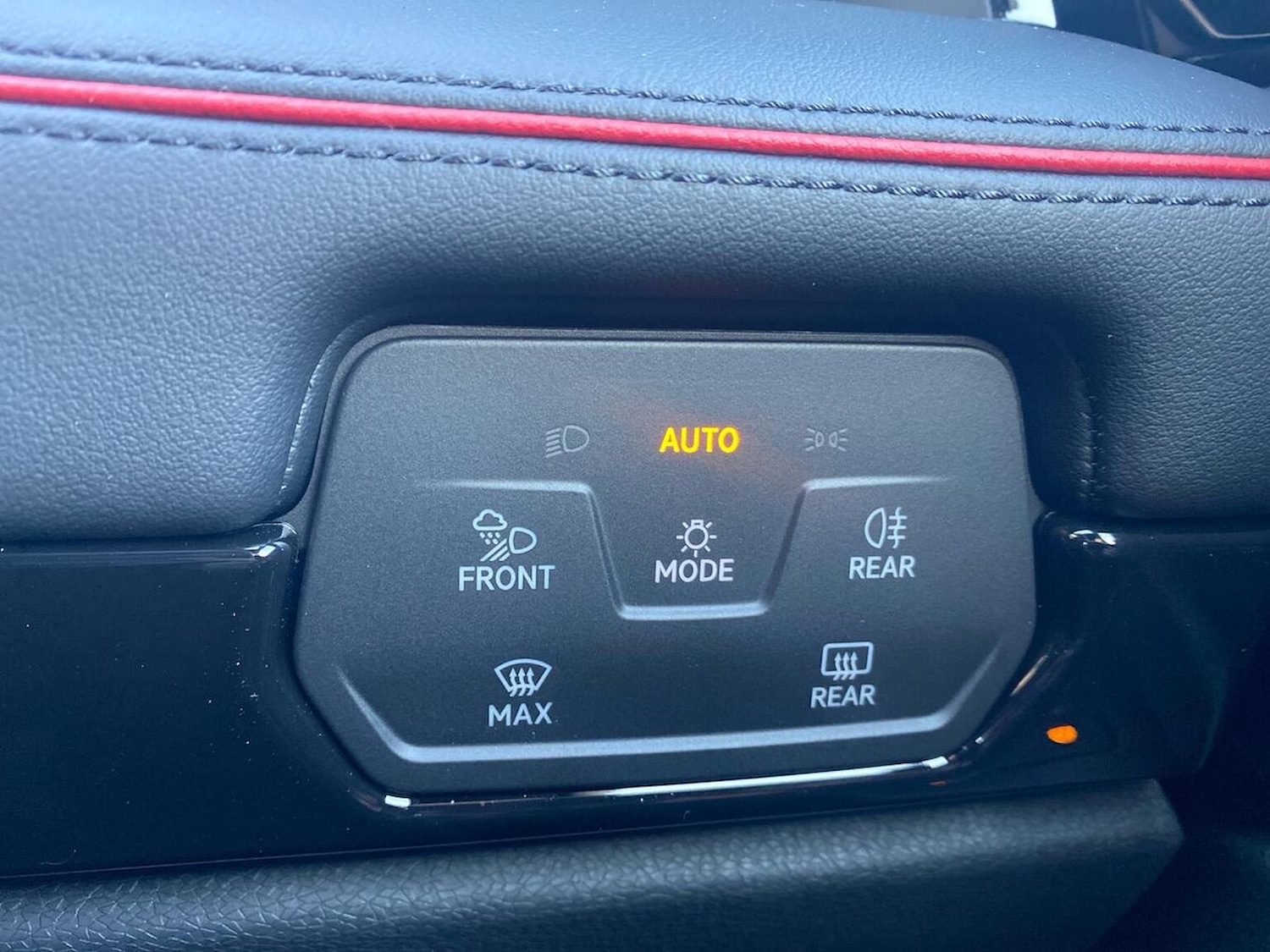 Used Volkswagen ID.7 2025 for sale - 76799408: Photo 2