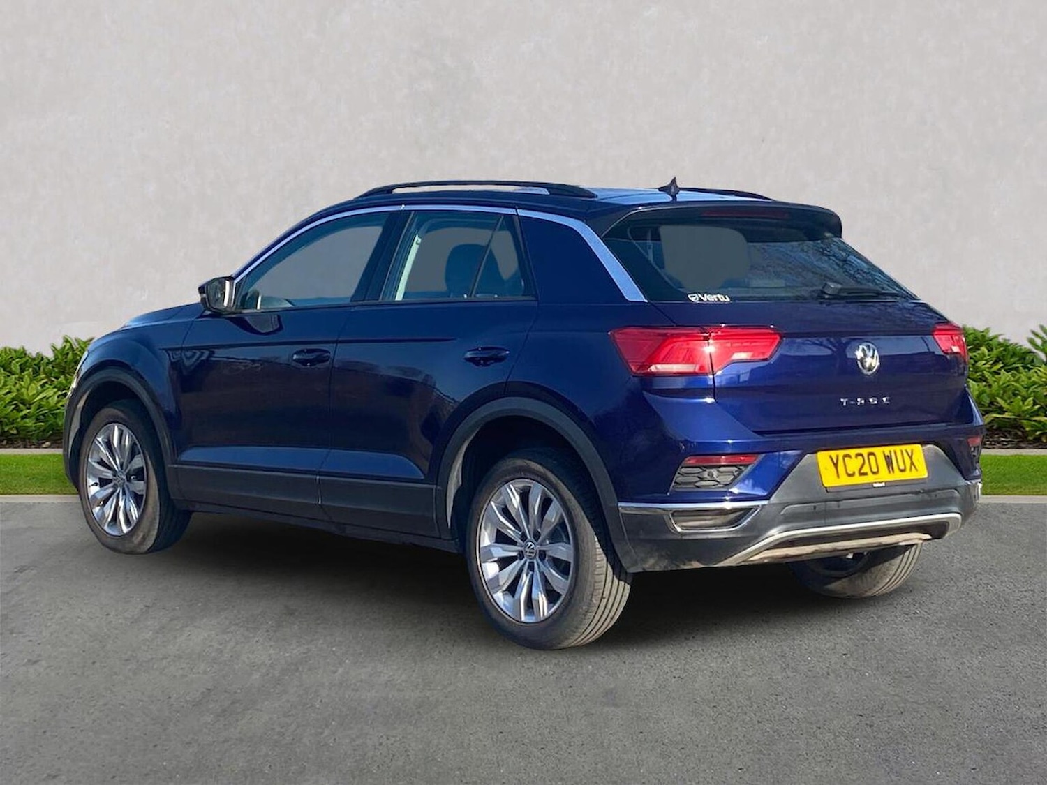 Used Volkswagen T-Roc 2020 for sale - 78053548: Photo 2