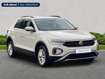 Used Volkswagen T-Roc 2023 for sale - 76477297: Photo