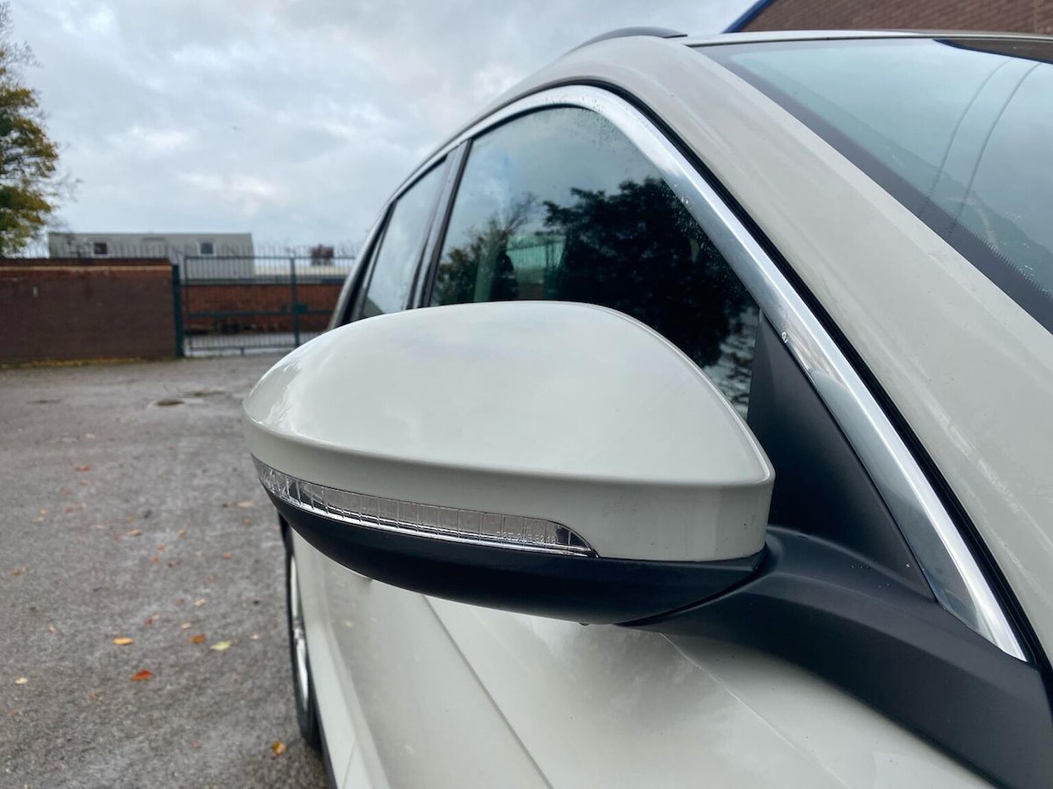 Used Volkswagen T-Roc 2023 for sale - 76477297: Photo 35