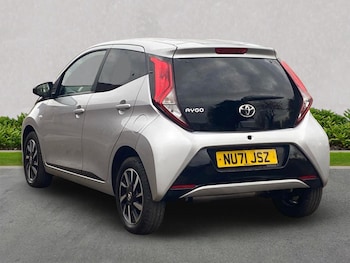 Used Toyota AYGO 2021 for sale - 76517989: Photo