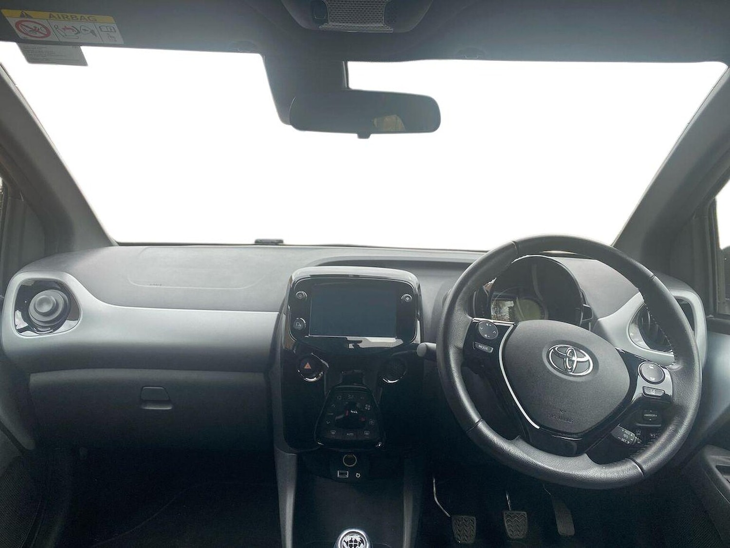 Used Toyota AYGO 2021 for sale - 76517989: Photo 8