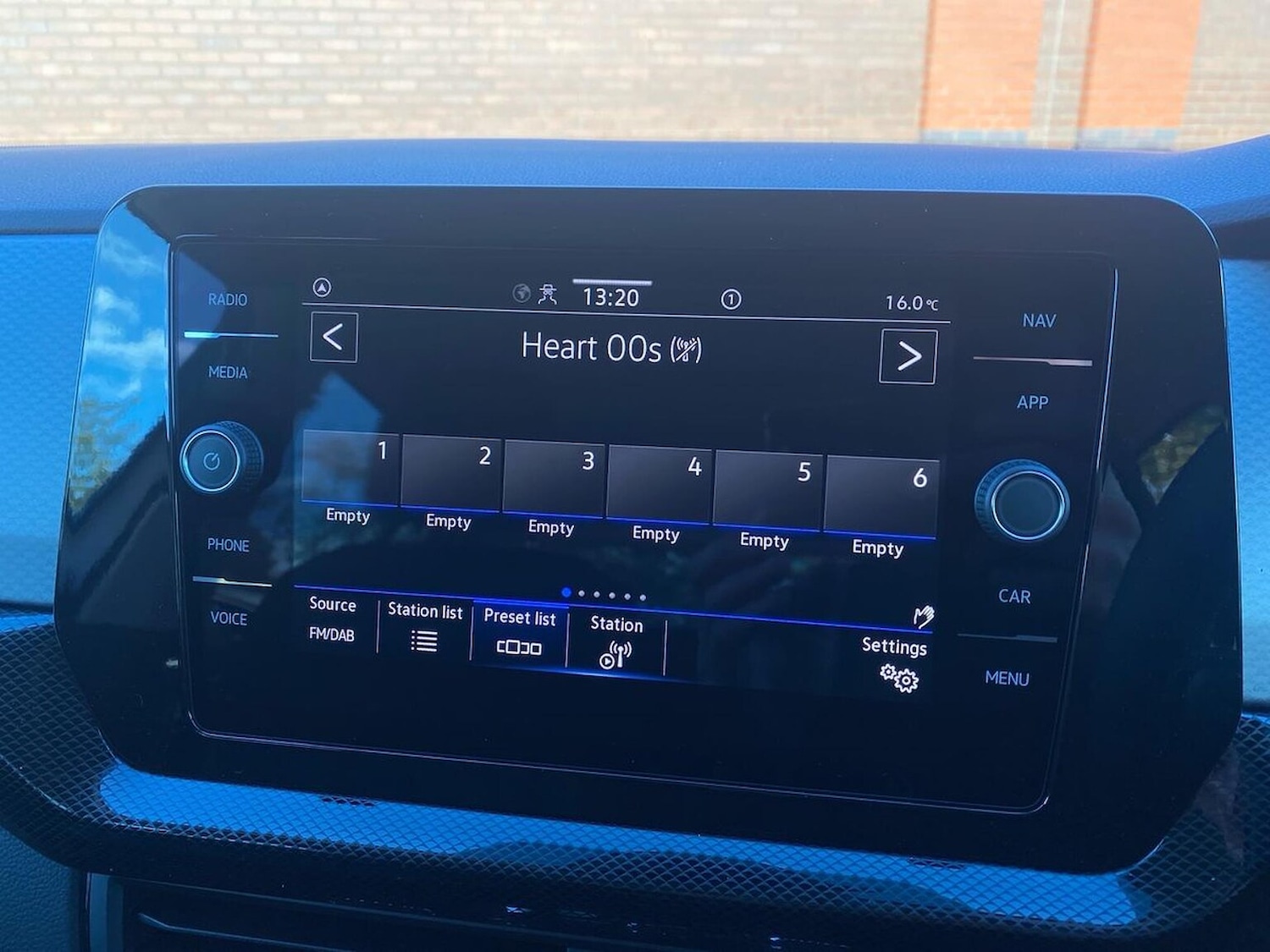 Used Volkswagen T-Cross 2025 for sale - 76187059: Photo 11