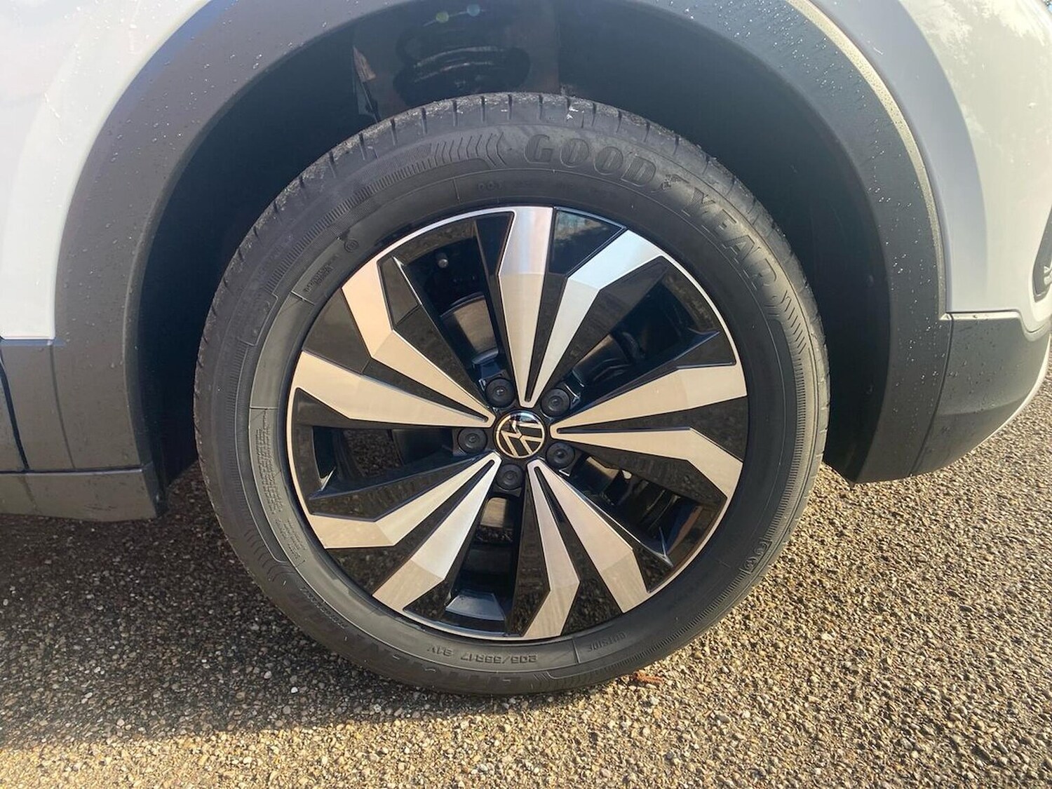 Used Volkswagen T-Cross 2025 for sale - 76187059: Photo 6