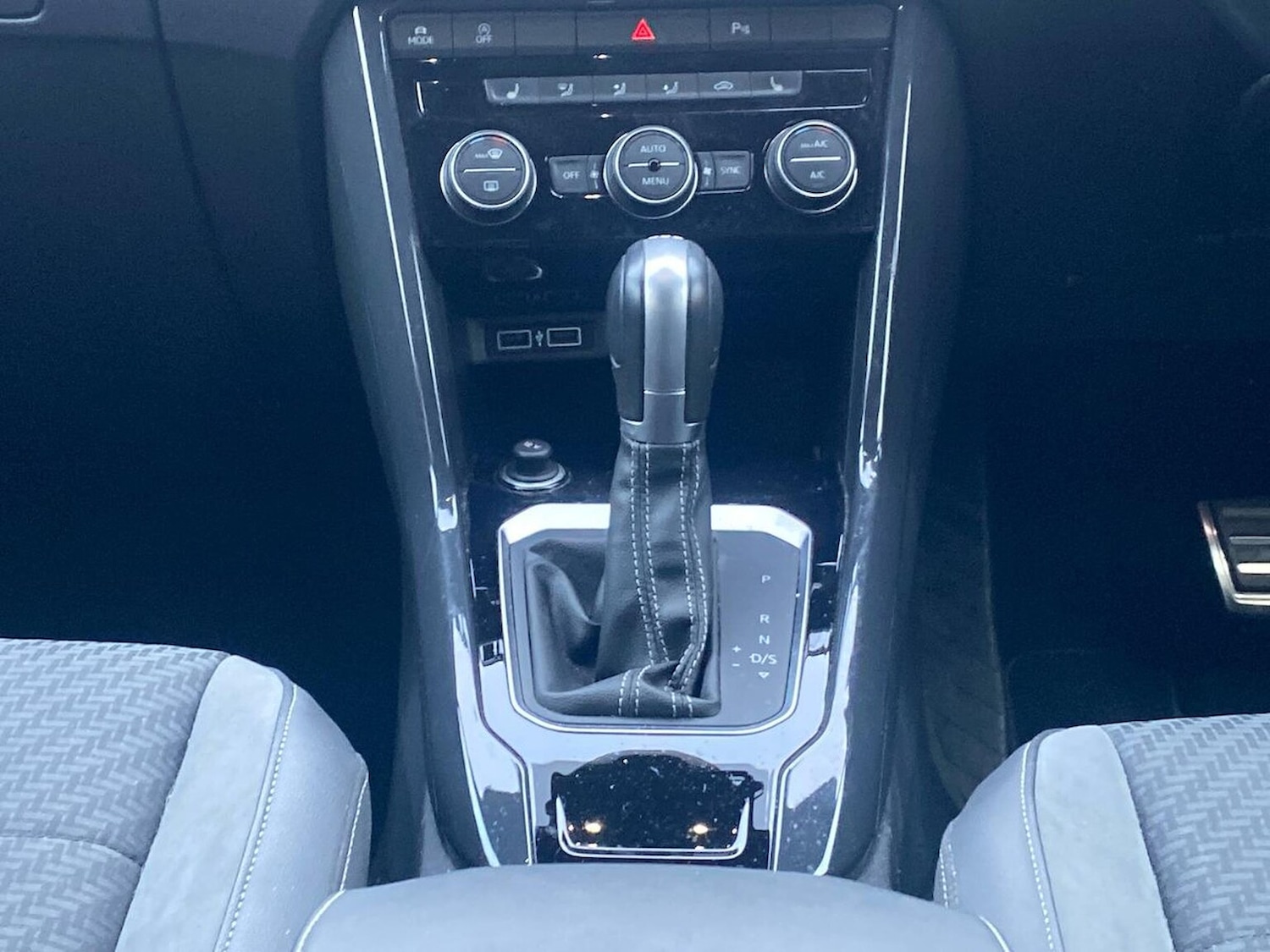 Used Volkswagen T-Roc 2019 for sale - 77676286: Photo 13