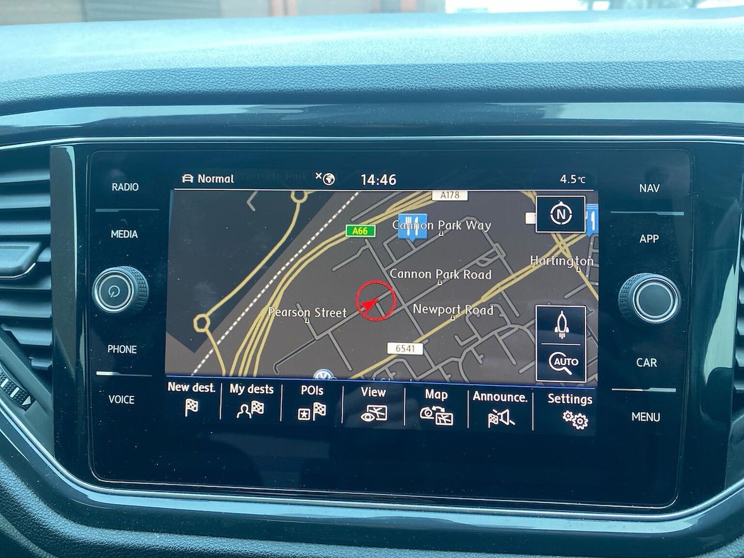 Used Volkswagen T-Roc 2019 for sale - 77676286: Photo 24