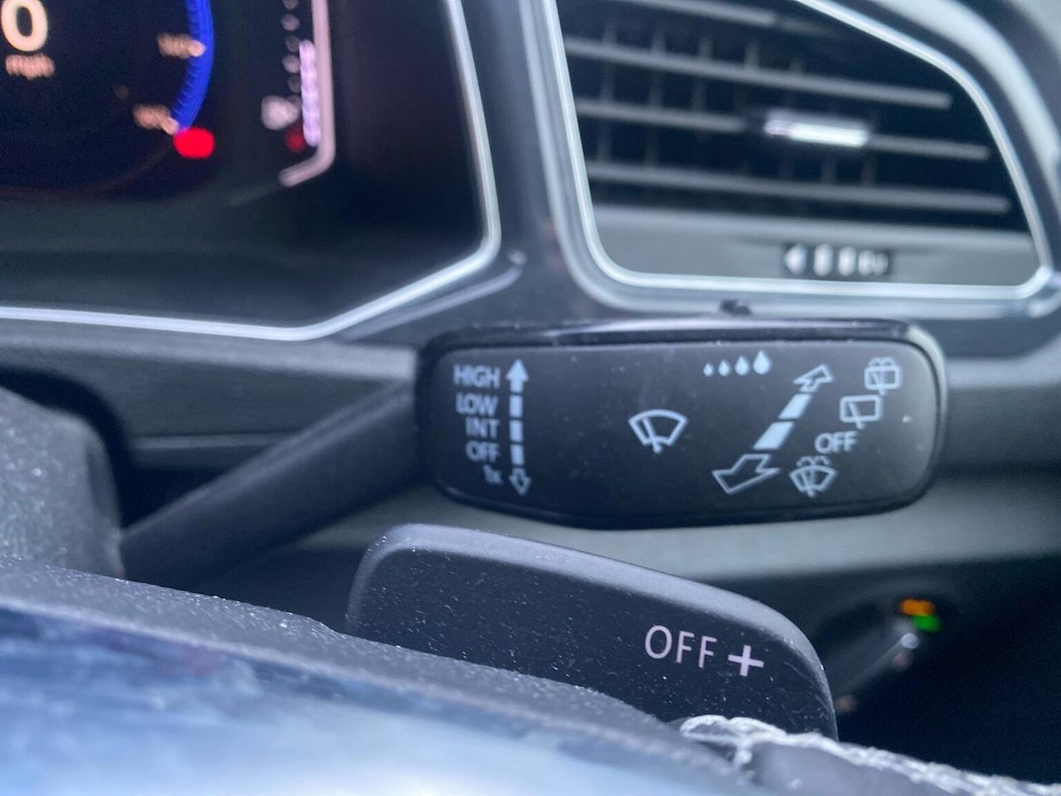 Used Volkswagen T-Roc 2019 for sale - 77676286: Photo 28