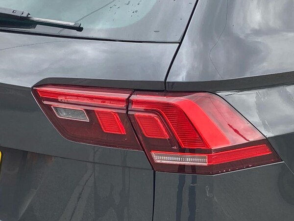 Used Volkswagen Tiguan 2022 for sale - 76011100: Photo 35