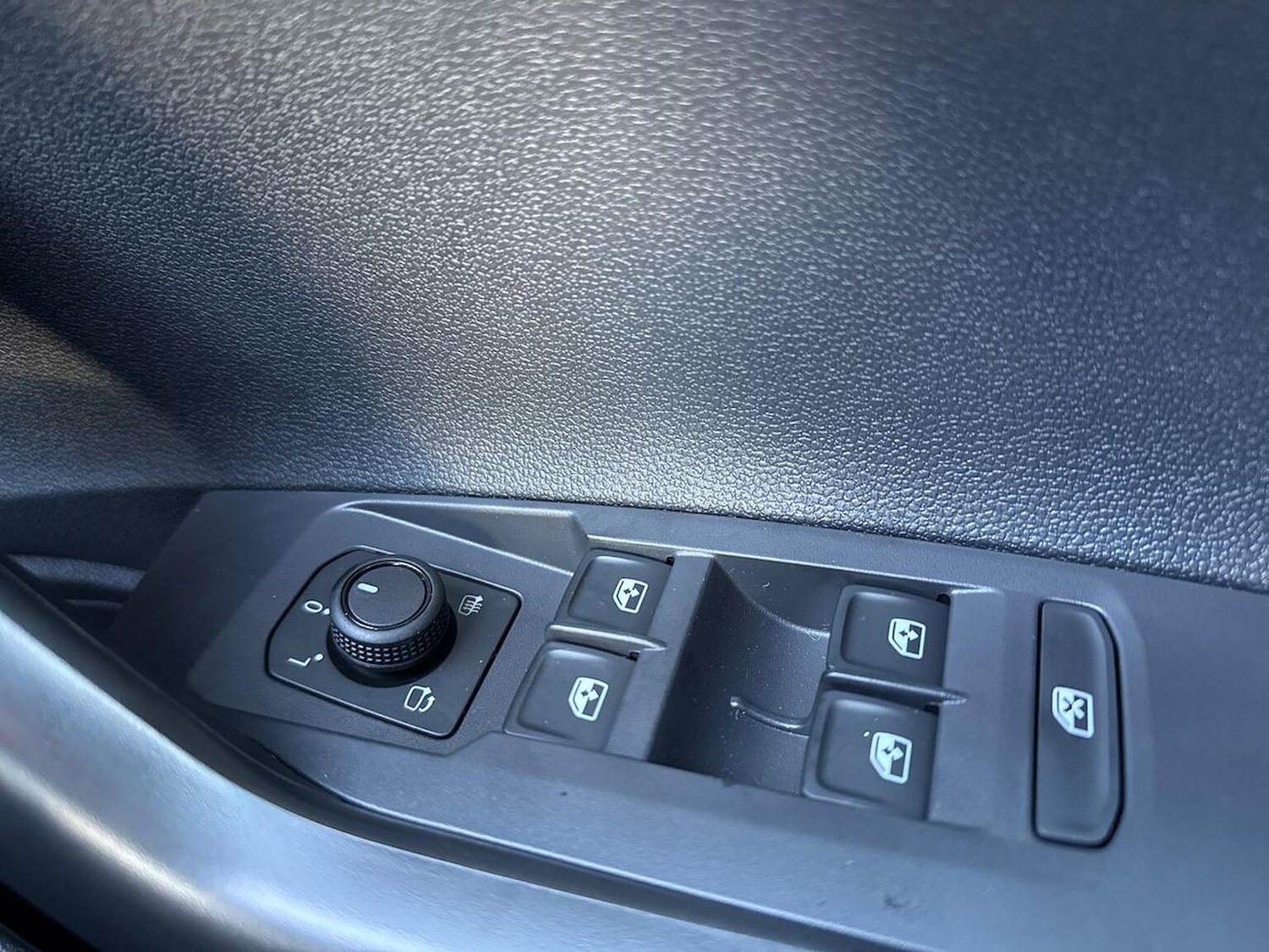 Used Volkswagen Taigo 2025 for sale - 77528885: Photo 21