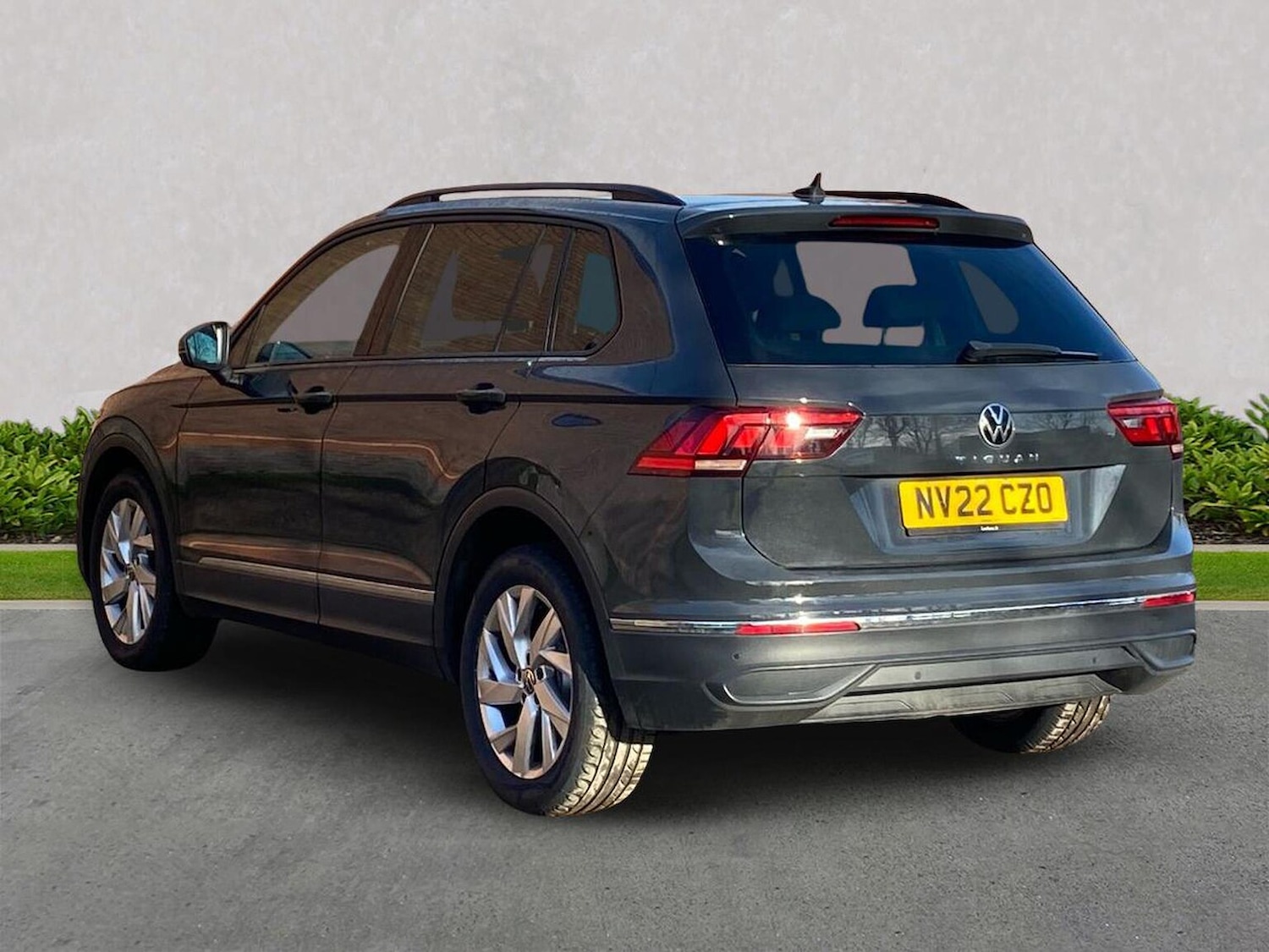 Used Volkswagen Tiguan 2022 for sale - 77528874: Photo 2