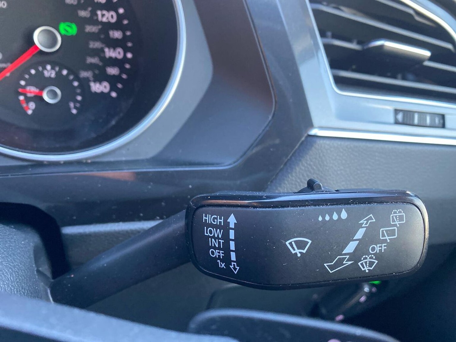 Used Volkswagen Tiguan 2019 for sale - 76860039: Photo 27