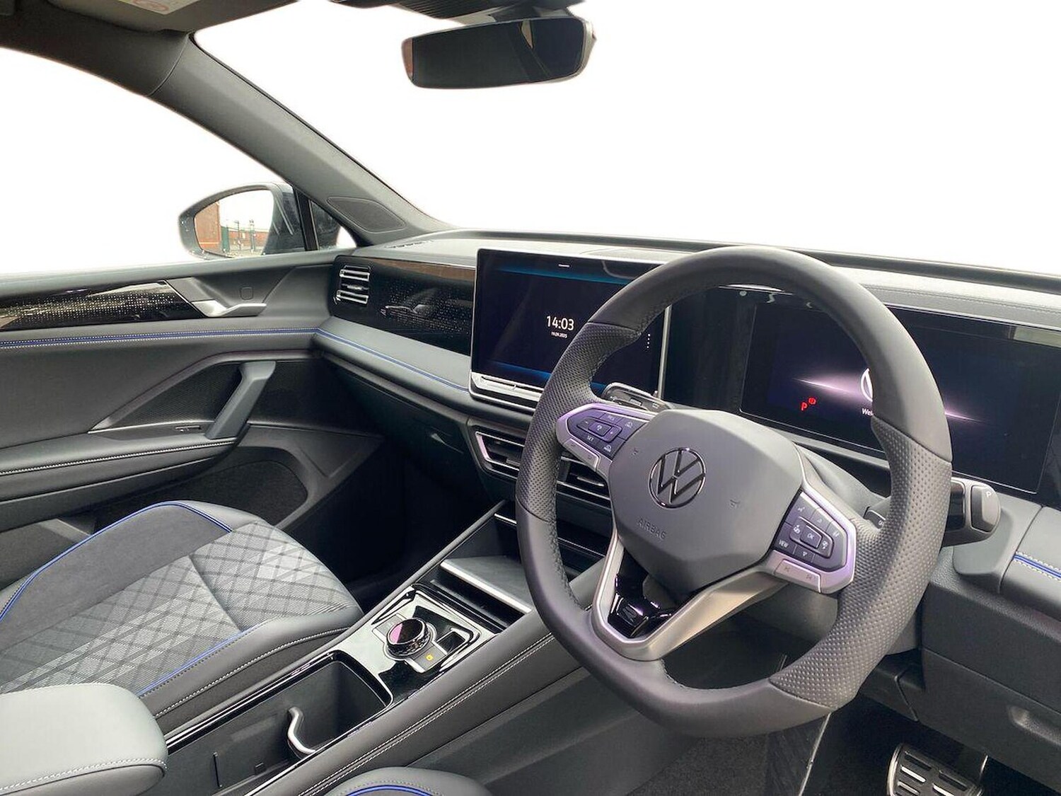 Used Volkswagen Tiguan 2025 for sale - 76065668: Photo 15