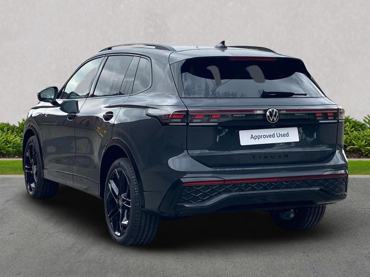 Used Volkswagen Tiguan 2025 for sale - 76065668: Photo 2