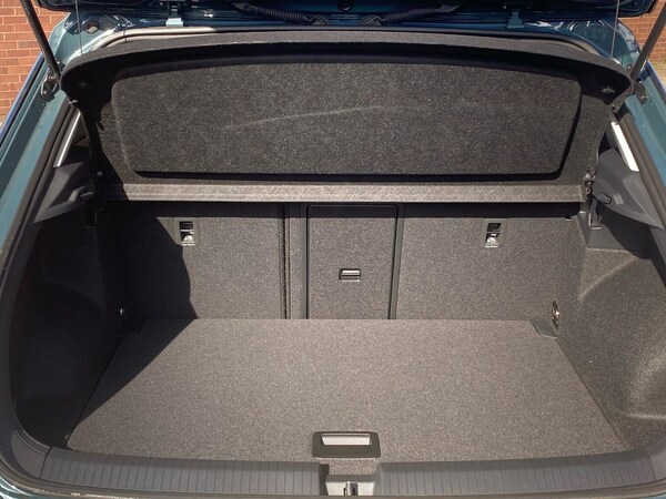 Used Volkswagen T-Roc 2025 for sale - 76149706: Photo 17