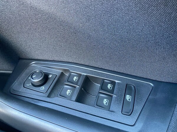 Used Volkswagen T-Roc 2025 for sale - 76149706: Photo 21