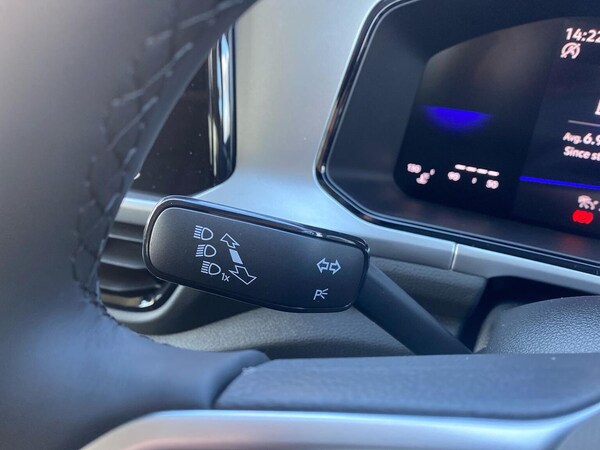 Used Volkswagen T-Roc 2025 for sale - 76149706: Photo 28