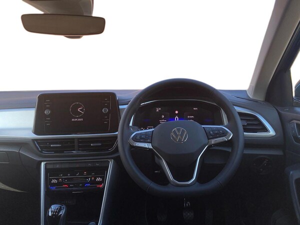 Used Volkswagen T-Roc 2025 for sale - 76149706: Photo 9