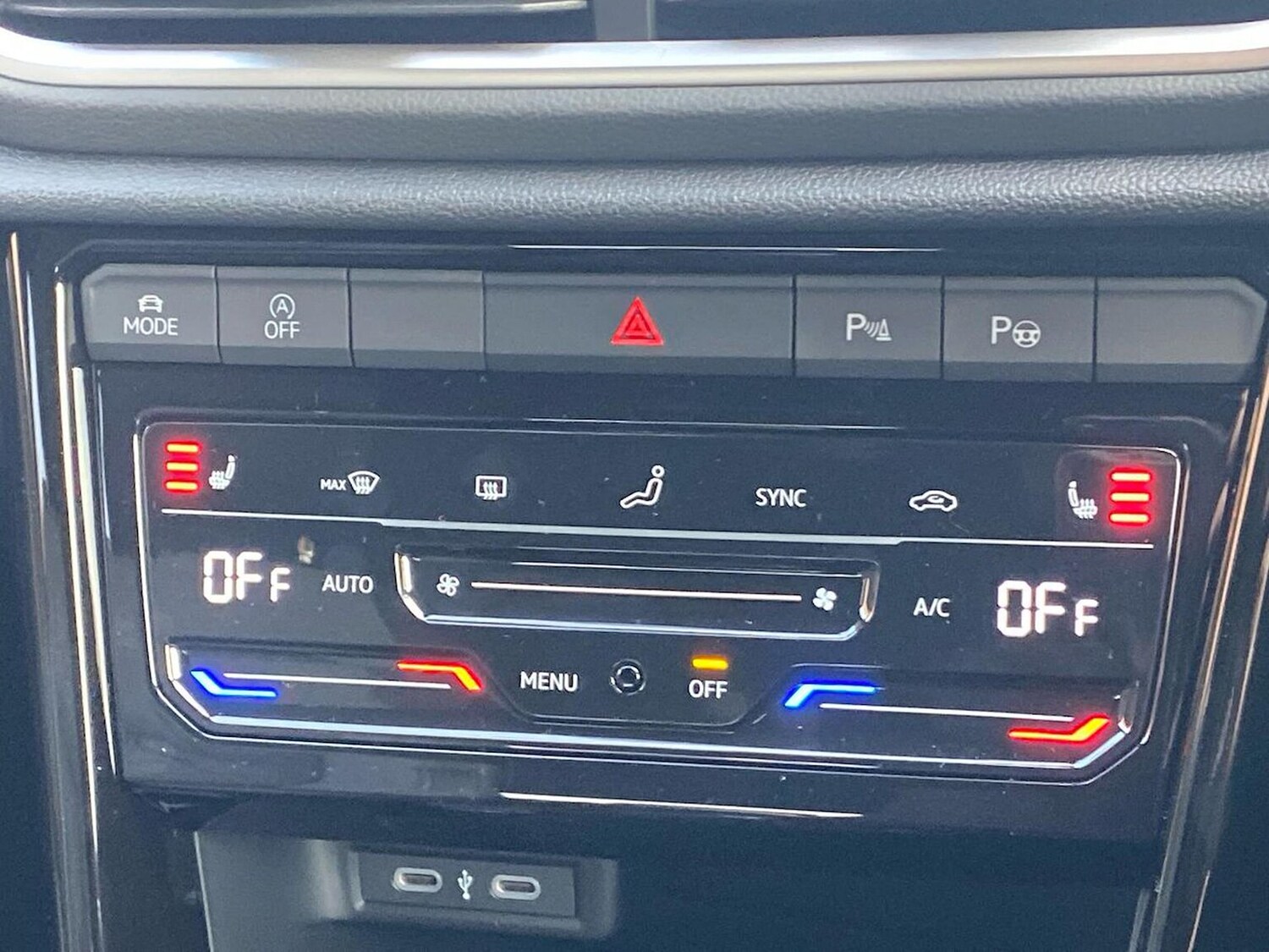 Used Volkswagen T-Roc 2025 for sale - 76490659: Photo 12