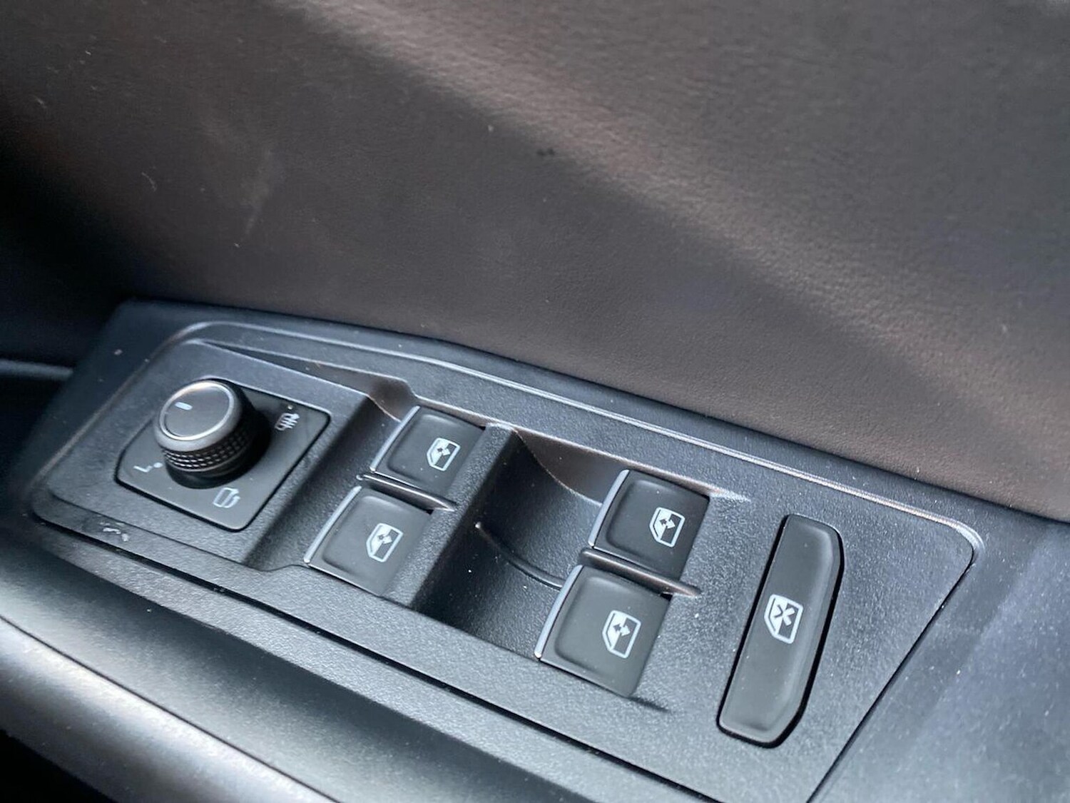 Used Volkswagen T-Roc 2025 for sale - 76490659: Photo 21