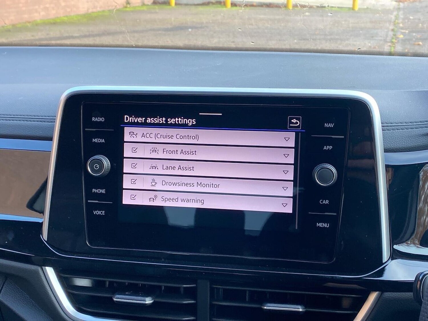 Used Volkswagen T-Roc 2025 for sale - 76490659: Photo 22